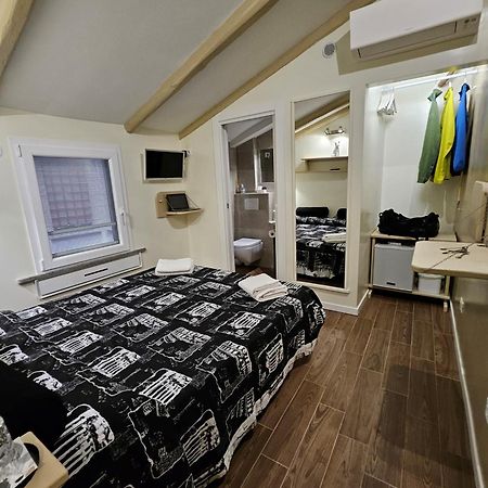 The Fox Cove Apartment Roma Ngoại thất bức ảnh