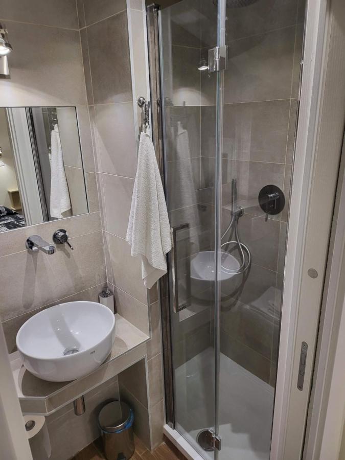 The Fox Cove Apartment Roma Ngoại thất bức ảnh
